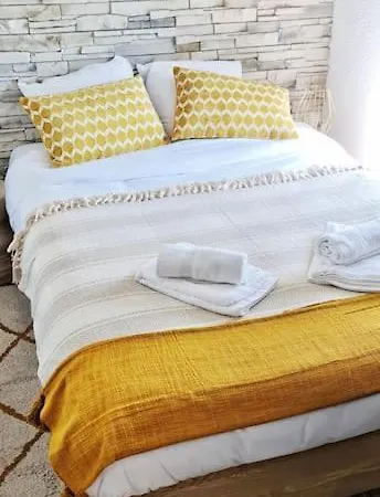 4-pieds Cite - Barbacane - Historique - Romantique - Clim *